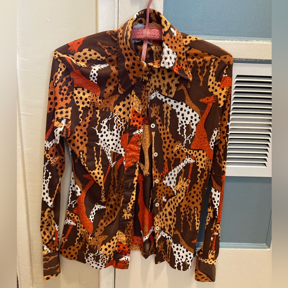 70s Vintage Giraffe Print Button Up